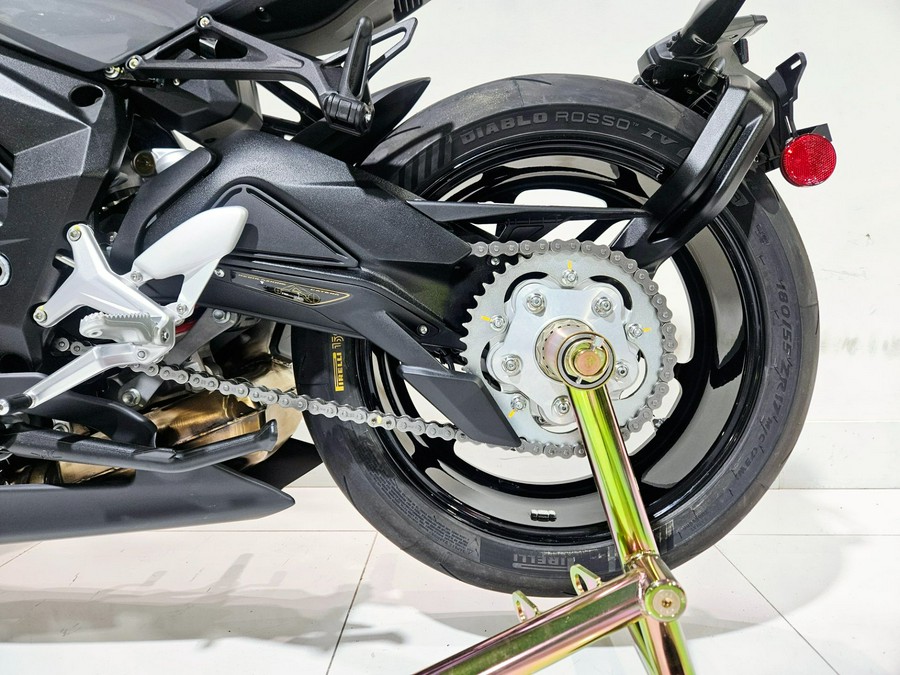 2023 MV Agusta Superveloce 800