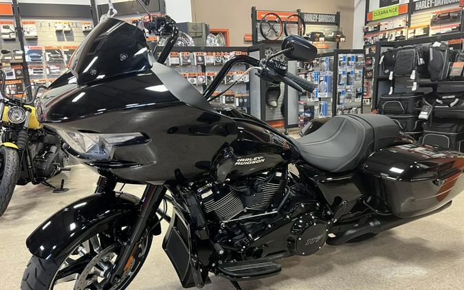 2024 Harley-Davidson Road Glide® Vivid Black