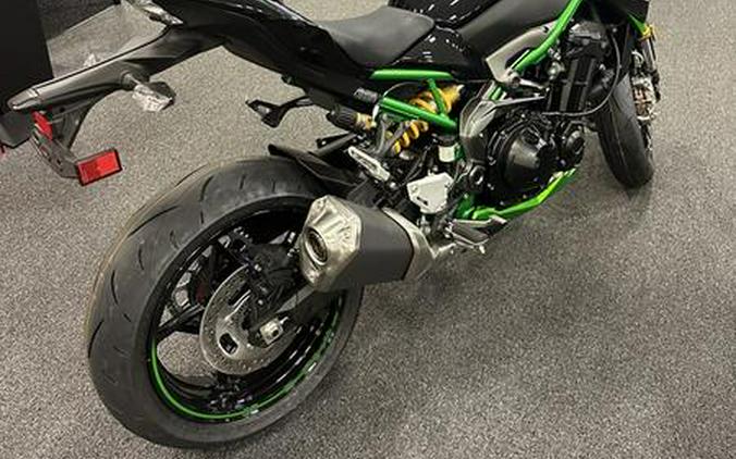 2024 Kawasaki Z900 SE ABS