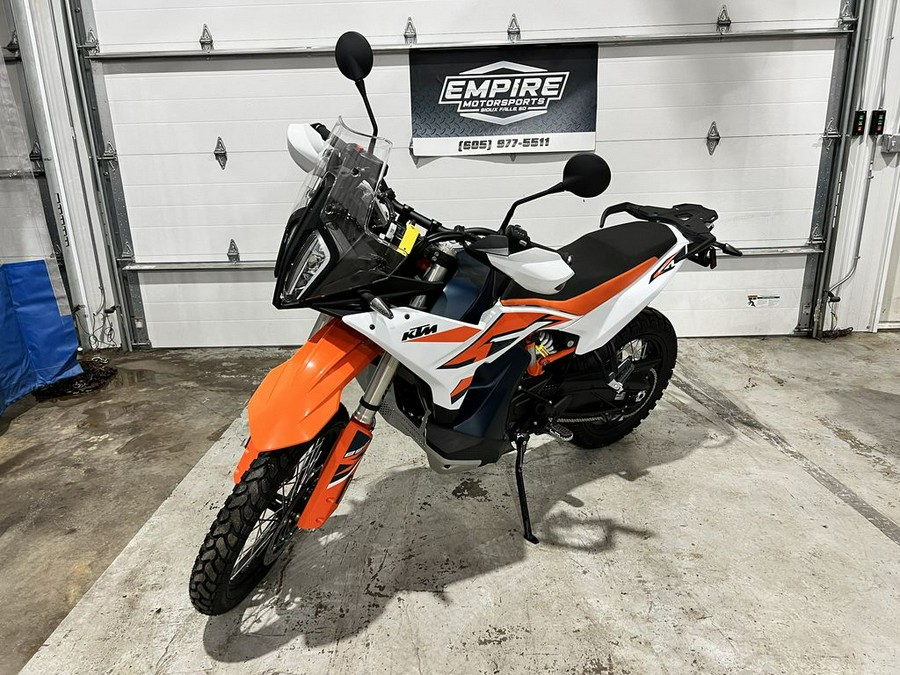 2024 KTM Adventure 890 R