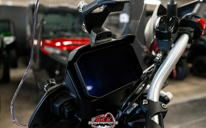 2025 Moto Guzzi V85 TT