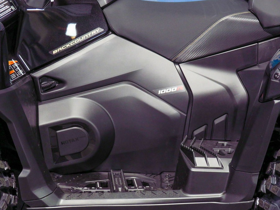 2026 Can-Am Outlander MAX Backcountry