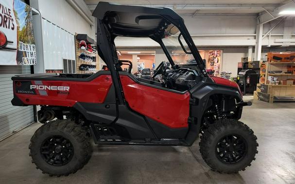2025 Honda Pioneer 1000 Deluxe