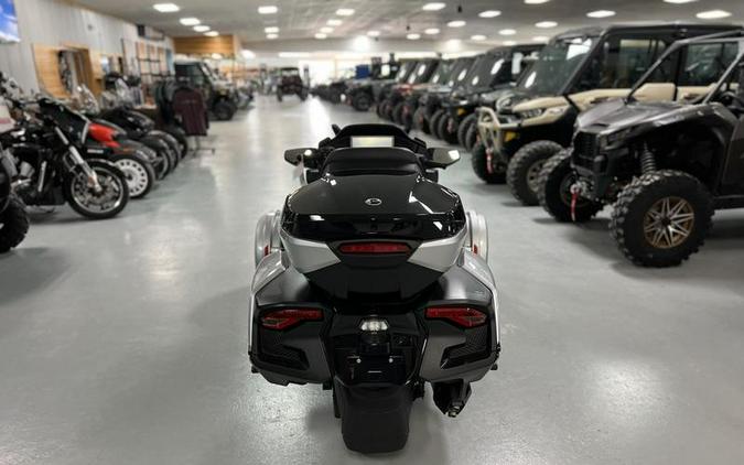 2024 Can-Am® Spyder RT Limited Dark Wheels