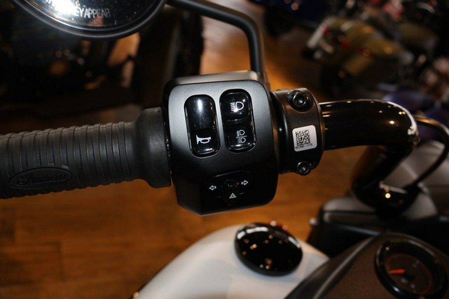 2026 Indian Springfield Dark Horse Ghost White Metallic Smo