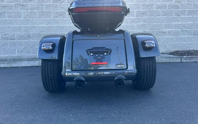 Harley-Davidson® Street Glide 3 Limited 2026 FLHLT 84680917 IRON HORSE MTLC W/ PINSTRIP