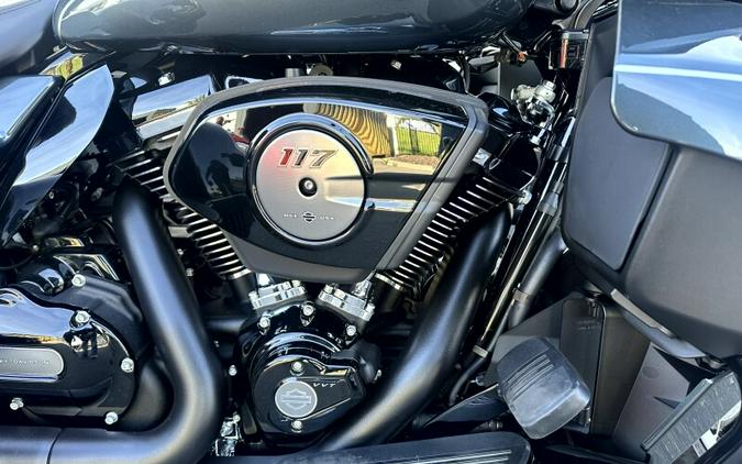 Harley-Davidson® Street Glide 3 Limited 2026 FLHLT 84680917 IRON HORSE MTLC W/ PINSTRIP