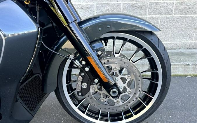 Harley-Davidson® Street Glide 3 Limited 2026 FLHLT 84680917 IRON HORSE MTLC W/ PINSTRIP