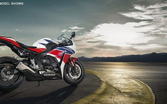 2015 Honda CBR®1000RR SP