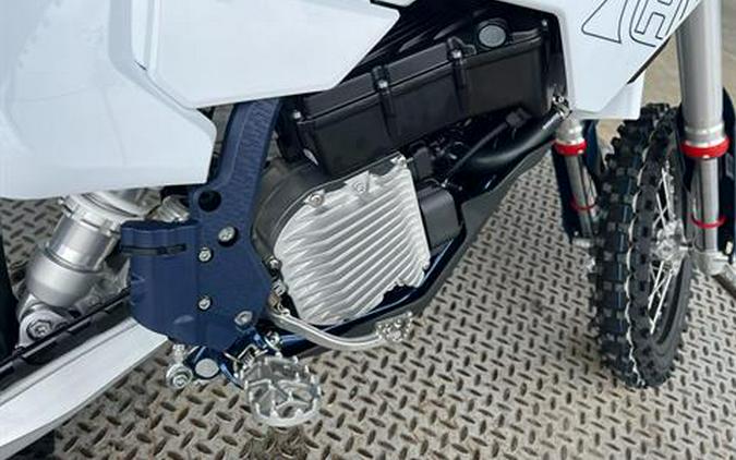 2027 Husqvarna EE-5