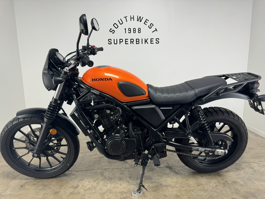 2023 Honda SCL500 Candy Orange - 001675