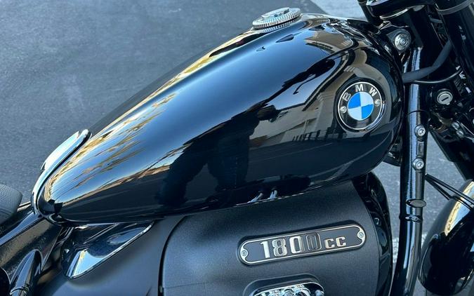 2023 BMW R 18 Classic Black Storm Metallic