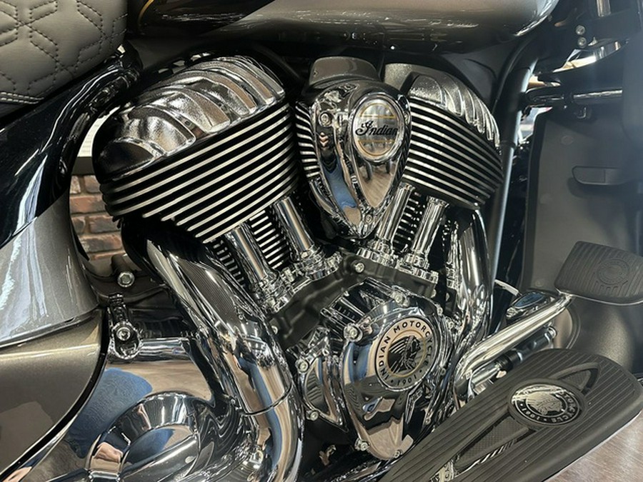 2025 Indian Roadmaster Elite Springfield Blue Candy