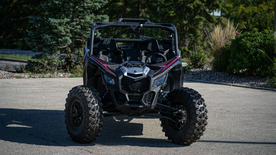 2025 Can-Am Maverick X3 DS Turbo RR Fiery Red & Hyper Silver DS TURBO RR