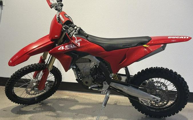 2026 Ducati Desmo450 EDX