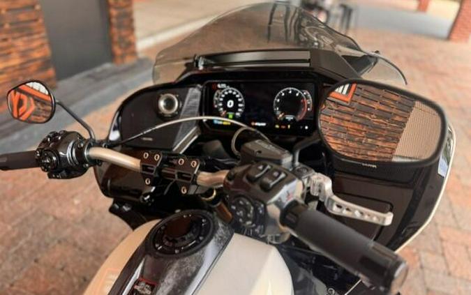2024 Harley-Davidson® CVO™ Road Glide® ST FLTRXSTSE