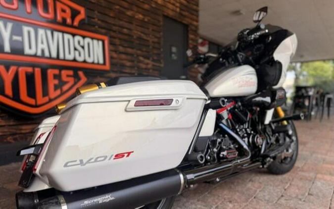 2024 Harley-Davidson® CVO™ Road Glide® ST FLTRXSTSE