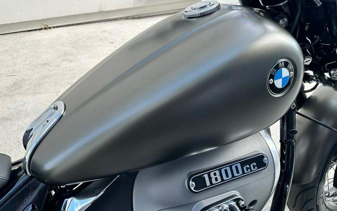 2022 BMW R 18 Classic Manhattan Metallic Matte