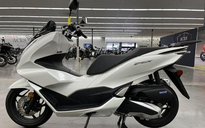 2022 Honda® PCX ABS