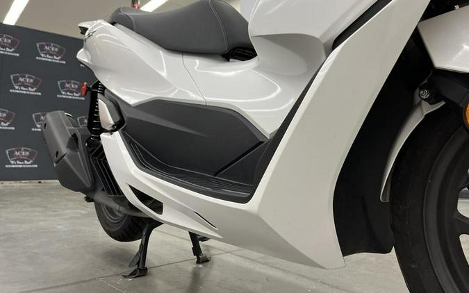 2022 Honda® PCX ABS