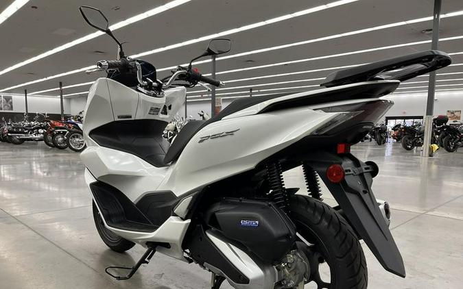 2022 Honda® PCX ABS