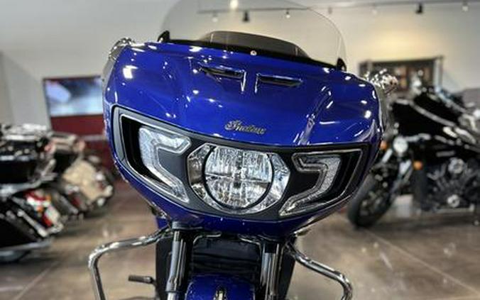 2022 Indian Motorcycle® Challenger® Limited Spirit Blue Metallic/Black Metallic