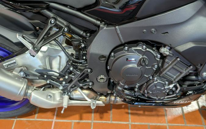 2025 Yamaha MT-10 SP