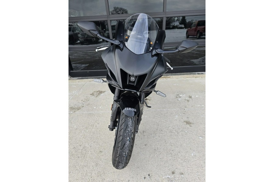 2025 Yamaha YZF R7