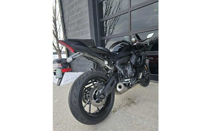 2025 Yamaha YZF R7