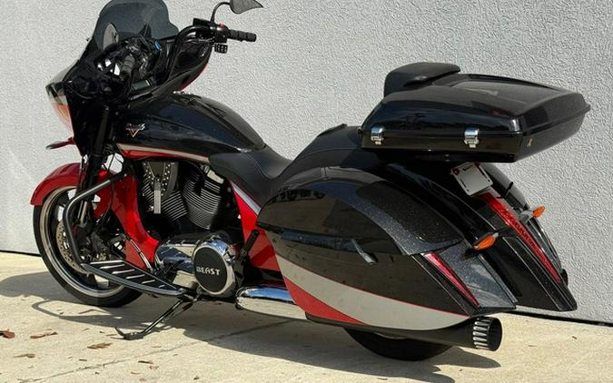 2016 Victory Motorcycles Magnum Black Crystal Over Havasu Red