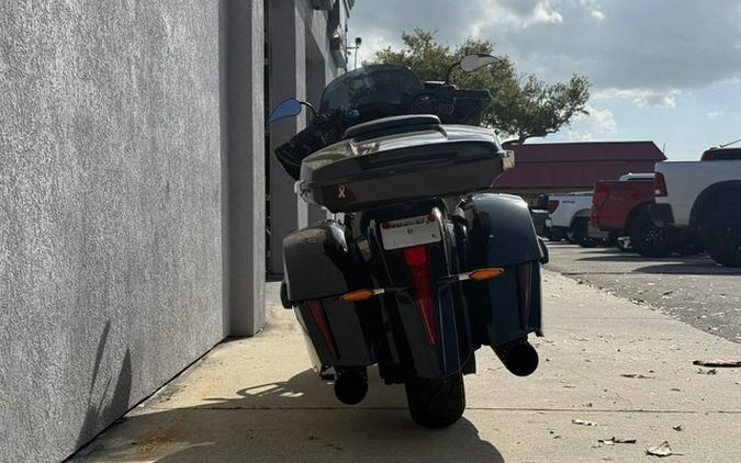 2016 Victory Motorcycles Magnum Black Crystal Over Havasu Red