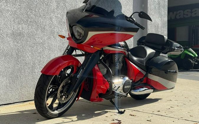 2016 Victory Motorcycles Magnum Black Crystal Over Havasu Red