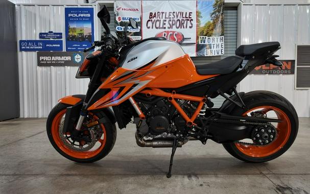 2022 KTM Super Duke 1290 R EVO