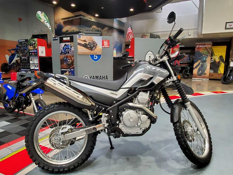 2024 YAMAHA XT250