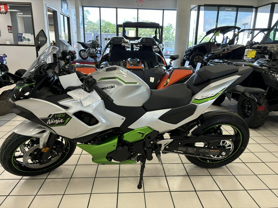 2024 Kawasaki Ninja® 7 Hybrid ABS