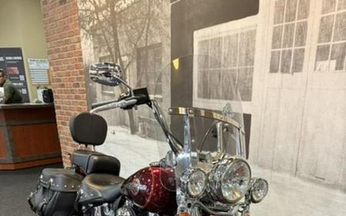 2017 Harley-Davidson® FLSTC - Heritage Softail® Classic