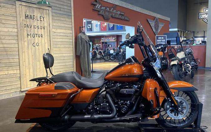 2019 Harley-Davidson® FLHRXS - Road King® Special