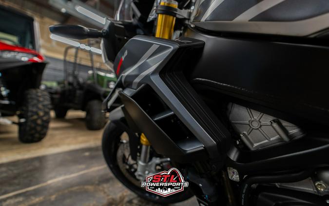 2026 Aprilia Tuono V4 1100