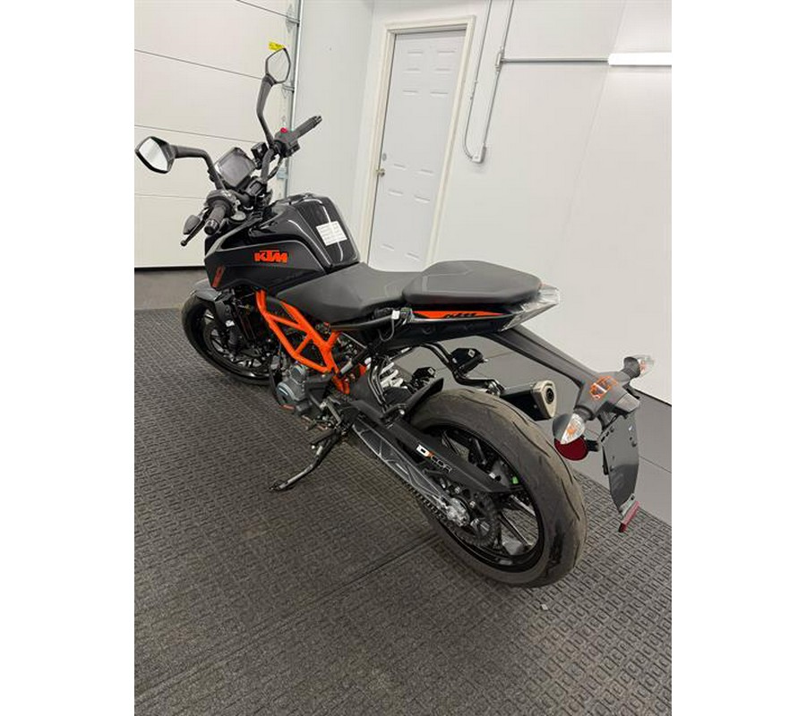 2023 KTM 390 Duke