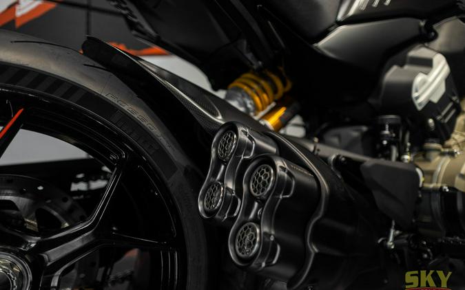 2026 Ducati Diavel V4 RS