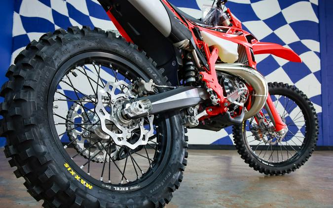 2027 300 RR X-Pro - Beta Motorcycles