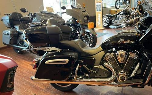 2023 Indian Motorcycle® Pursuit Limited Black Metallic