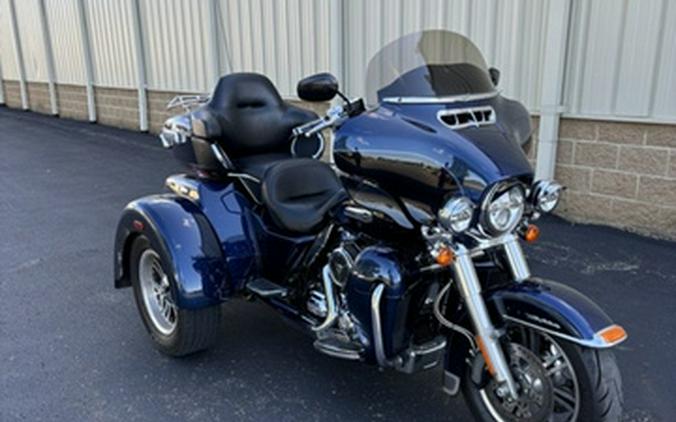 2014 Harley-Davidson Trike FLHTCUTG - Tri Glide Ultra