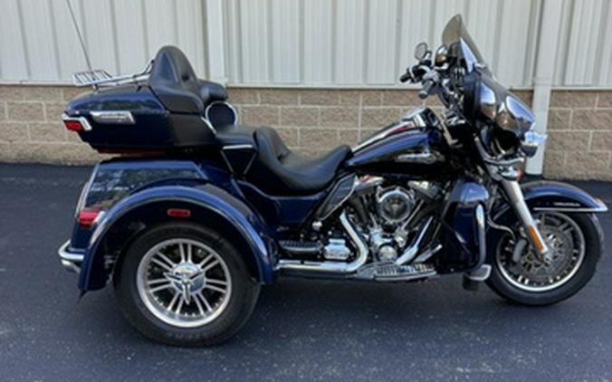 2014 Harley-Davidson Trike FLHTCUTG - Tri Glide Ultra