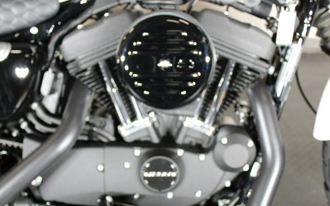 2019 Harley-Davidson® XL 1200NS Iron 1200™