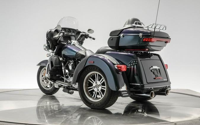 2021 HARLEY-DAVIDSON FLHTCUTG TRI GLIDE ULTRA in Snake Venom with 11202 miles