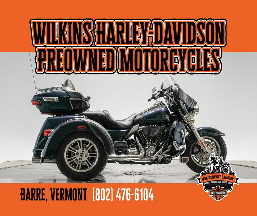 2021 HARLEY-DAVIDSON FLHTCUTG TRI GLIDE ULTRA in Snake Venom with 11202 miles