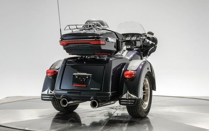 2021 HARLEY-DAVIDSON FLHTCUTG TRI GLIDE ULTRA in Snake Venom with 11202 miles