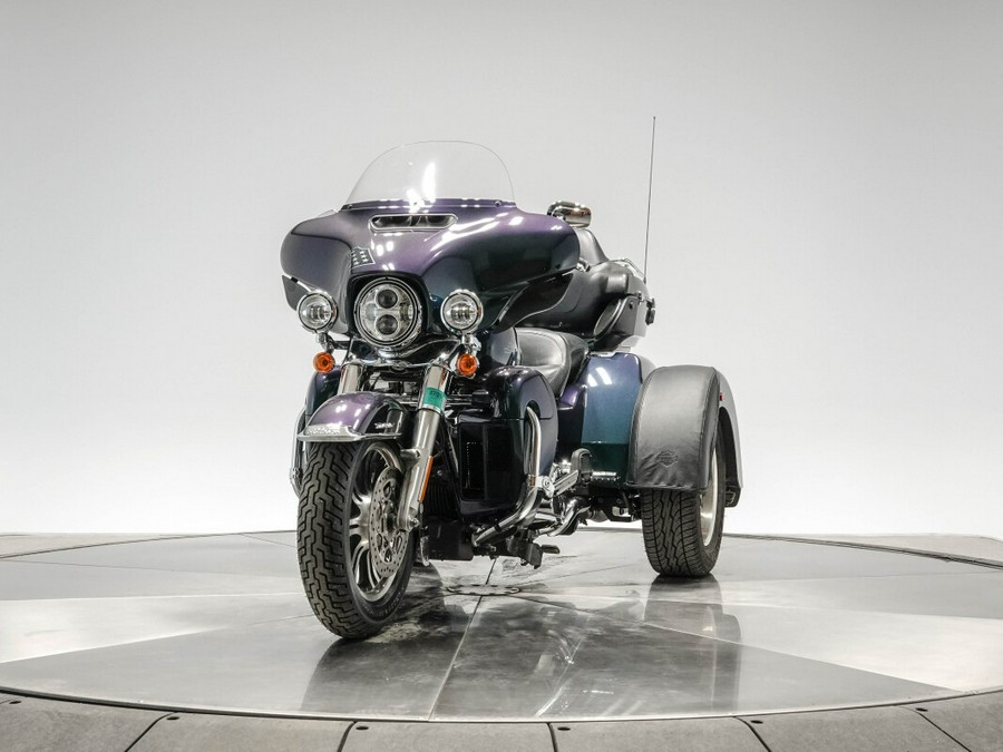 2021 HARLEY-DAVIDSON FLHTCUTG TRI GLIDE ULTRA in Snake Venom with 11202 miles