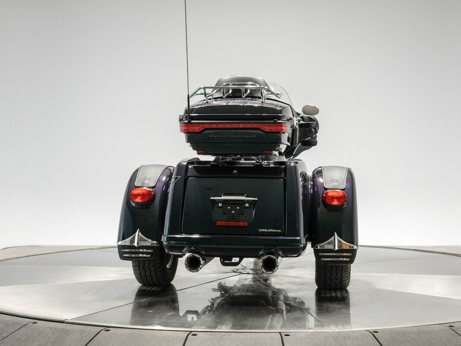 2021 HARLEY-DAVIDSON FLHTCUTG TRI GLIDE ULTRA in Snake Venom with 11202 miles